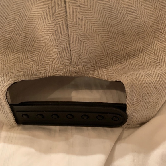 Snap Back Hat - Picture 3 of 3